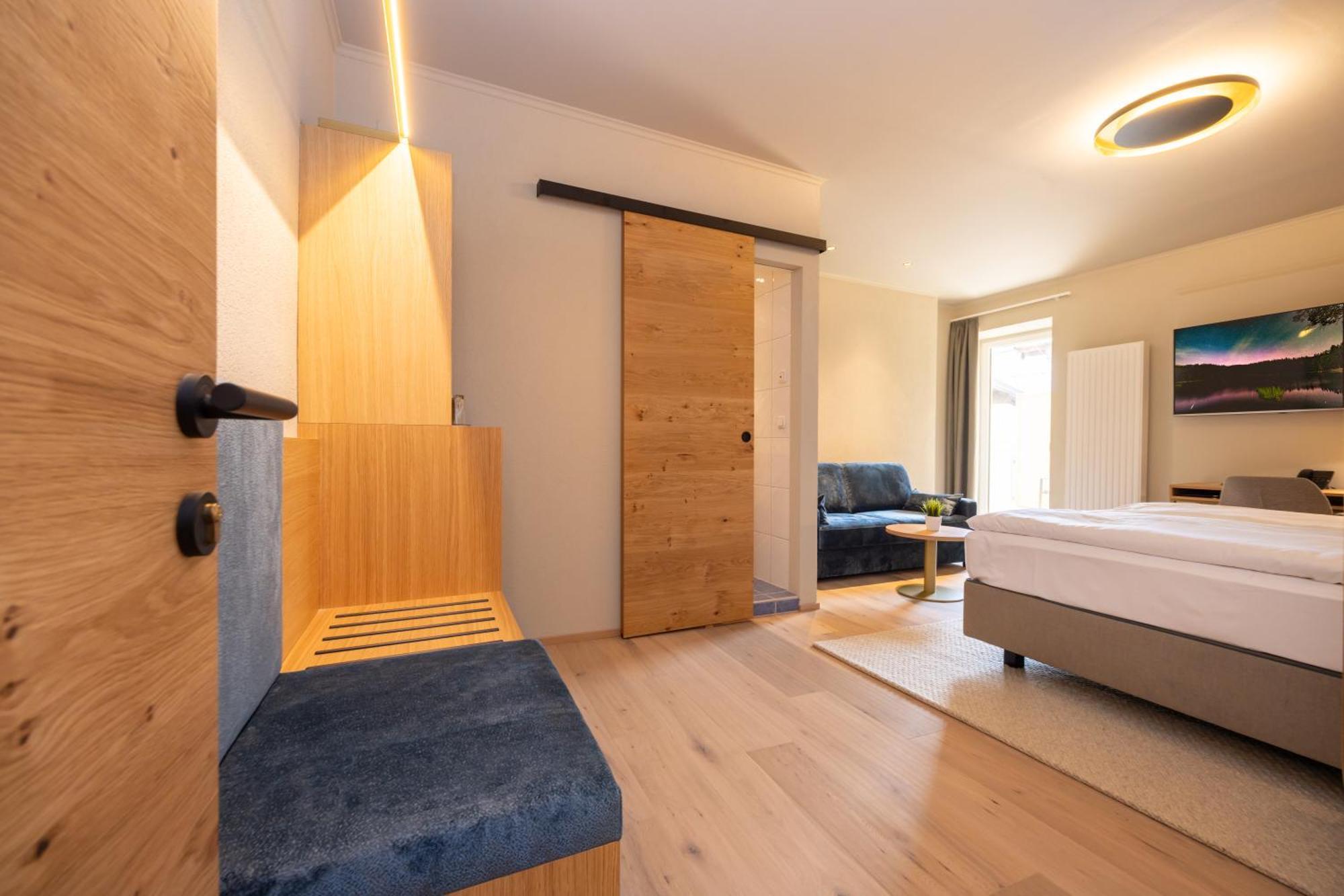 Hotel Zum Mohren Reutte Bagian luar foto